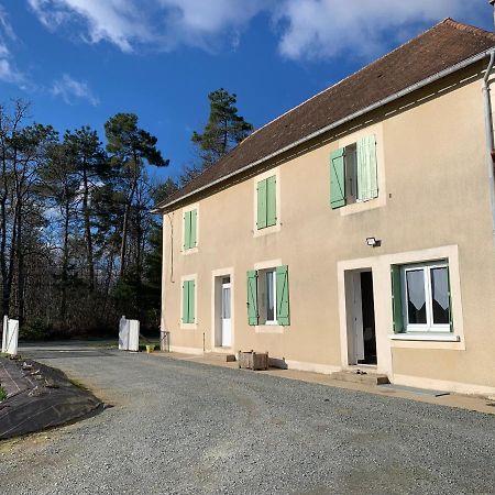 Gite A La Campagne 6-8 Personnes Mialet  Exterior foto
