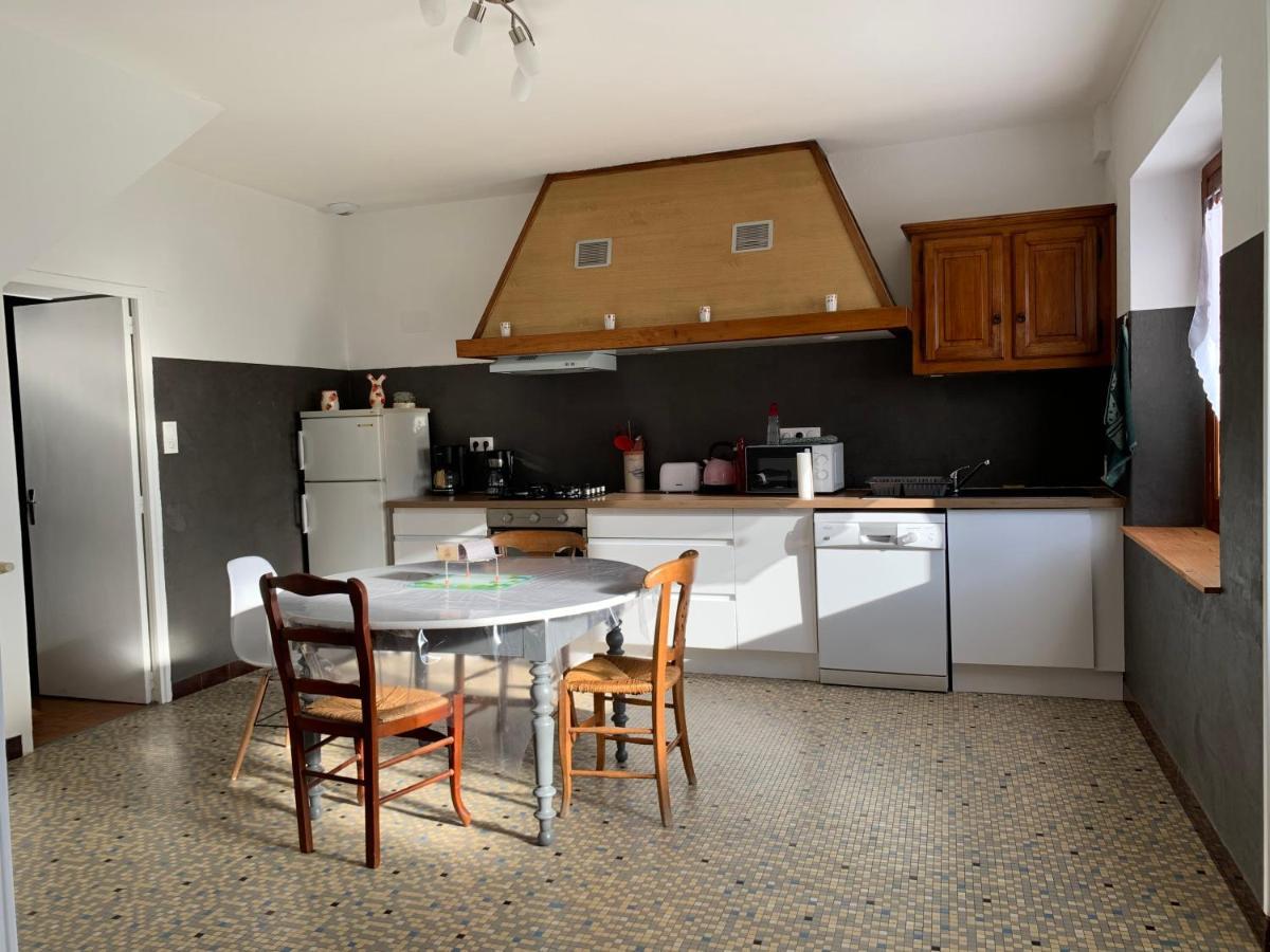 Gite A La Campagne 6-8 Personnes Mialet  Exterior foto